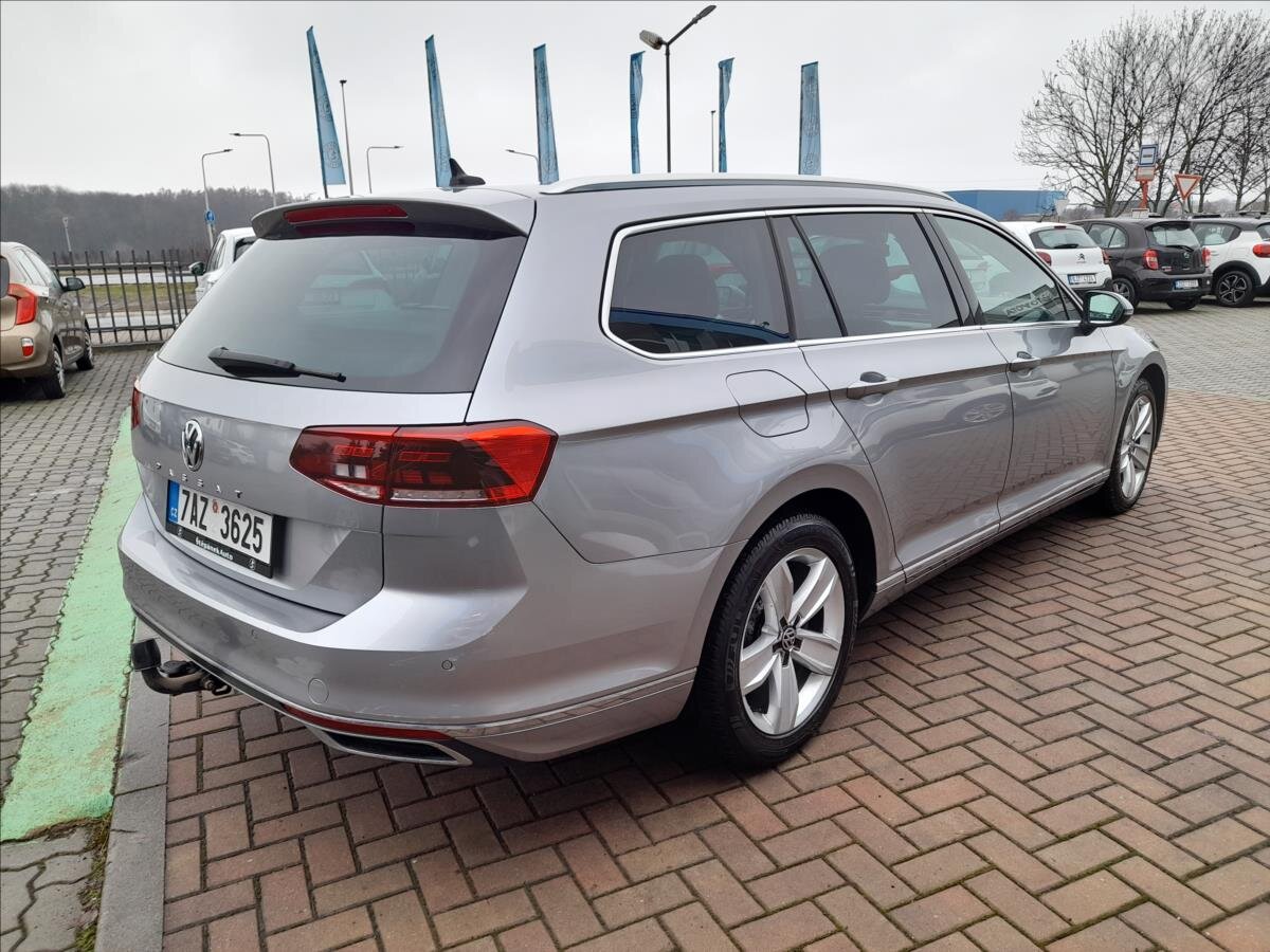 Volkswagen Passat Kombi 1,5 l 110 kw