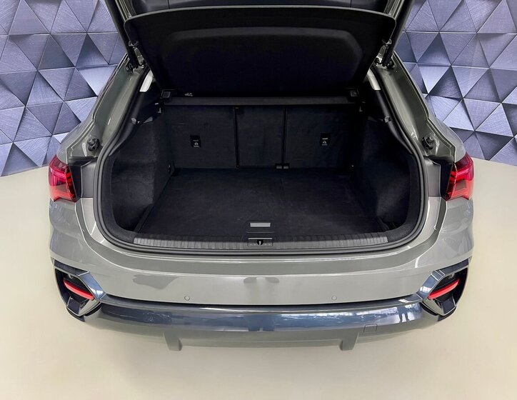 Audi Q3 SUV / Terénní 2,0 l 180 kw