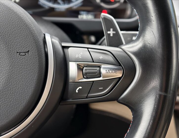 BMW X6 SUV 4,4 l 423 kw