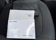Hyundai i10 24