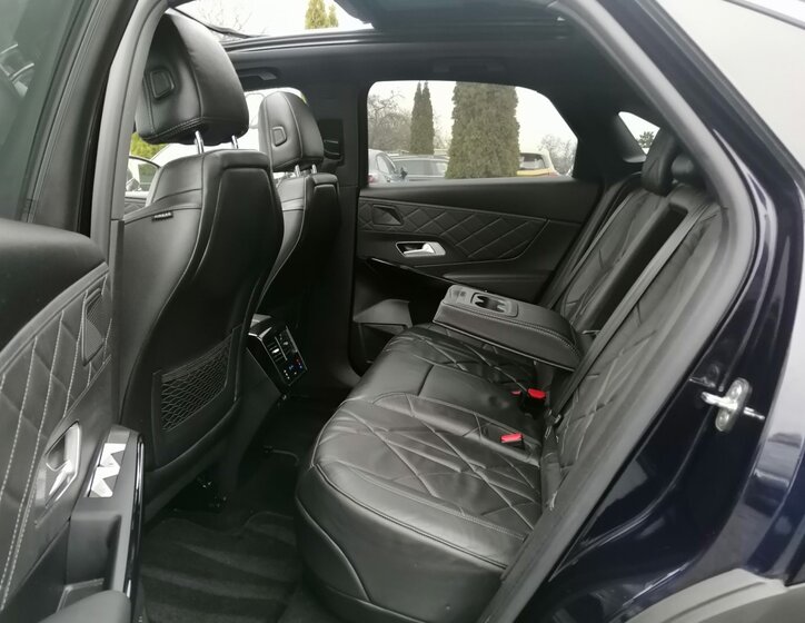 DS Automobiles DS7 Crossback 11