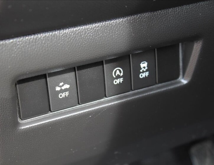 Suzuki Swift Hatchback 1,2 l 61 kw