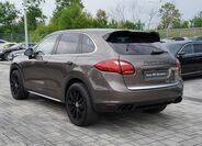 Porsche Cayenne 4