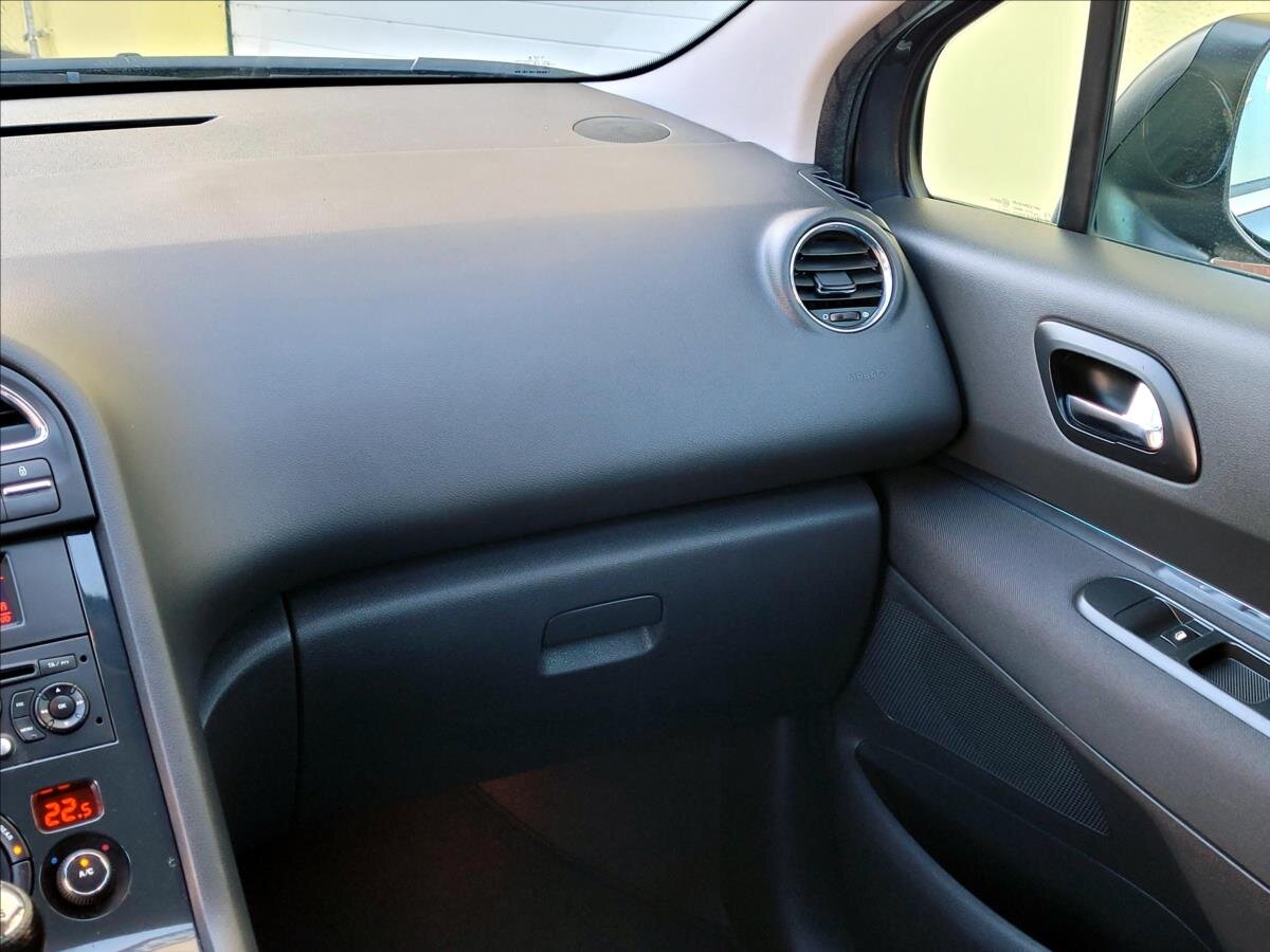 Peugeot 5008 MPV 1,6 l 115 kw