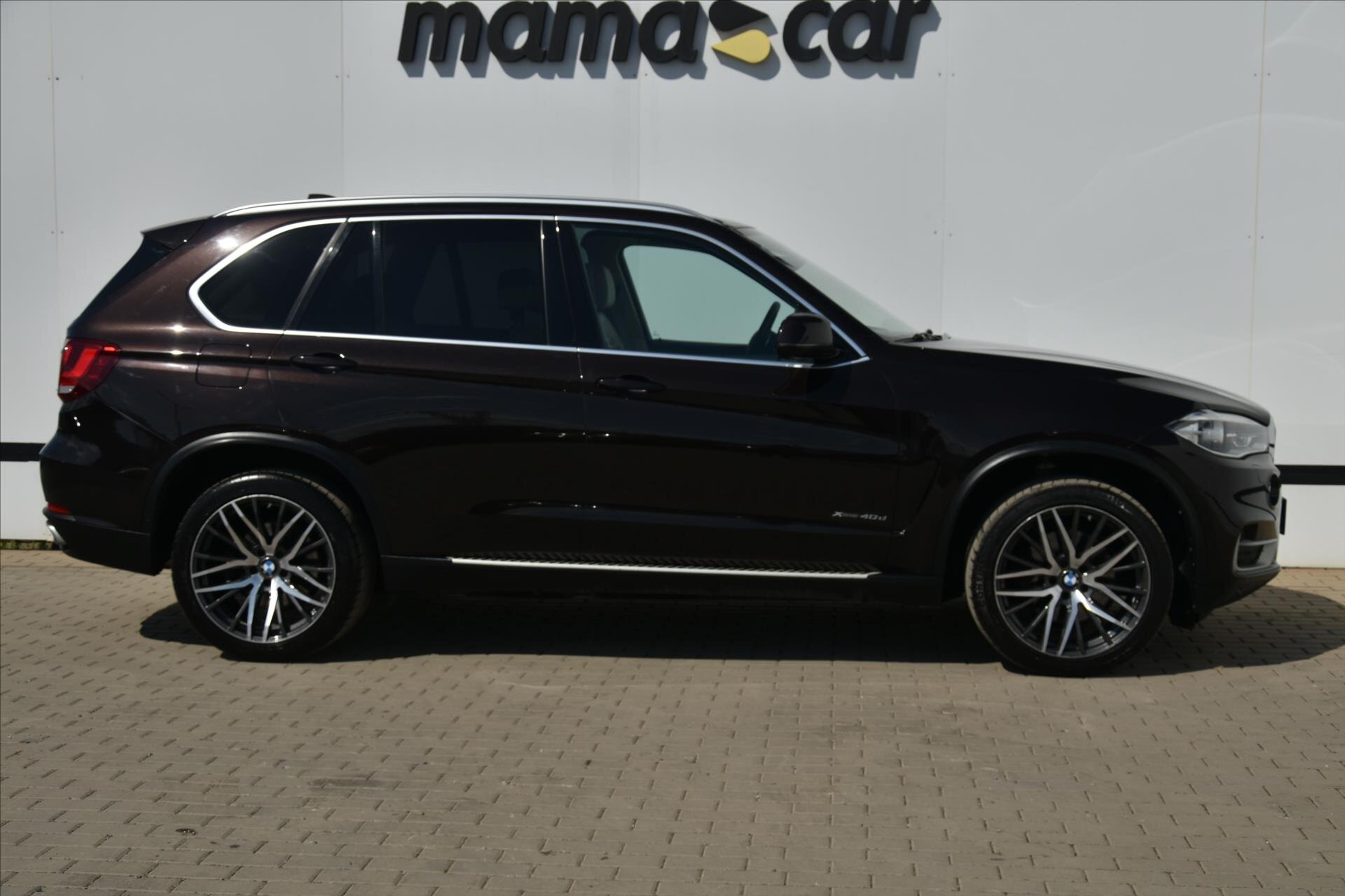 BMW X5 SUV / Terénní 3,0 l 230 kw