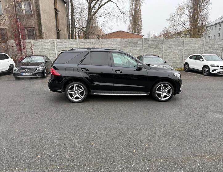 Mercedes-Benz GLE 11