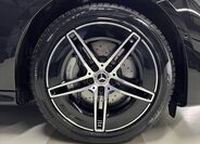 Mercedes-Benz Třídy E 8