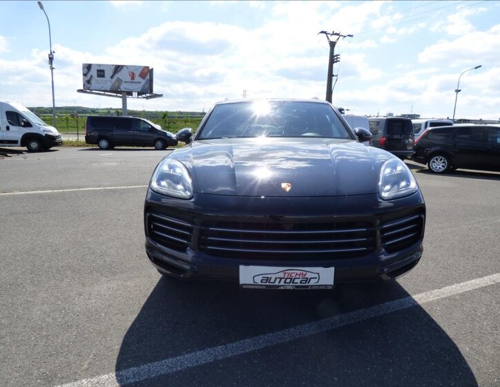 Porsche Cayenne SUV 2,9 l 324 kw