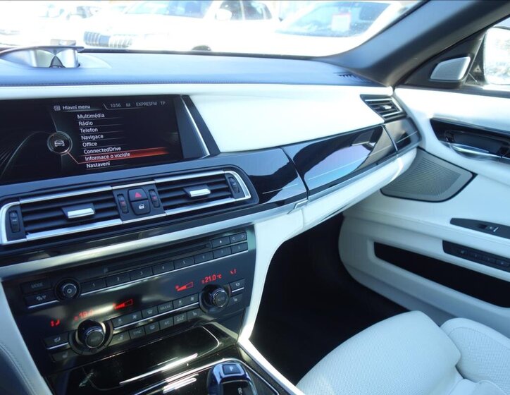 BMW Řada 7 57