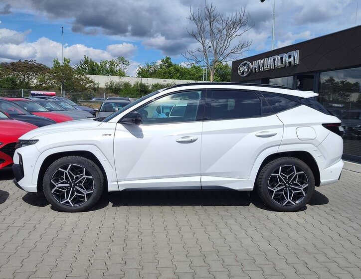 Hyundai Tucson SUV / Terénní 1,6 l 169 kw