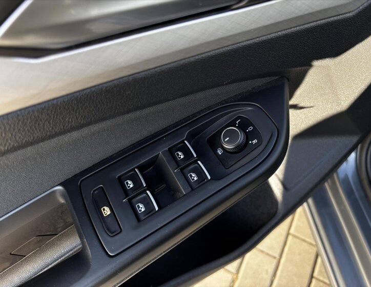 Volkswagen Golf Hatchback 1,5 l 96 kw