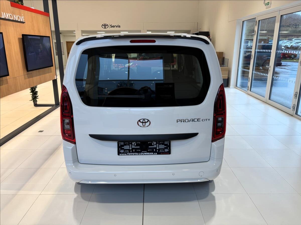 Toyota ProAce City Verso MPV 1,5 l 96 kw