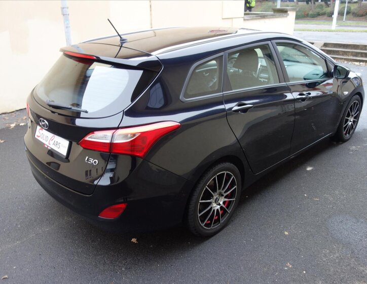Hyundai i30 14