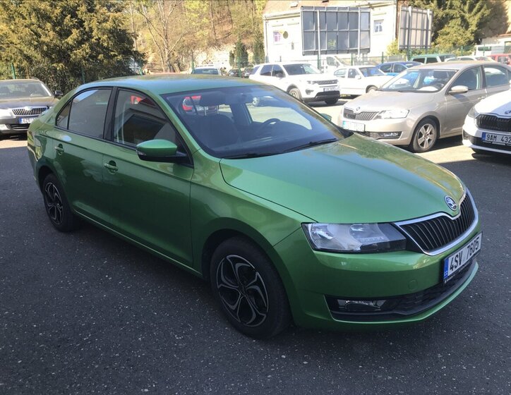 Škoda Rapid Sedan / Limuzína 999,0 70 kw