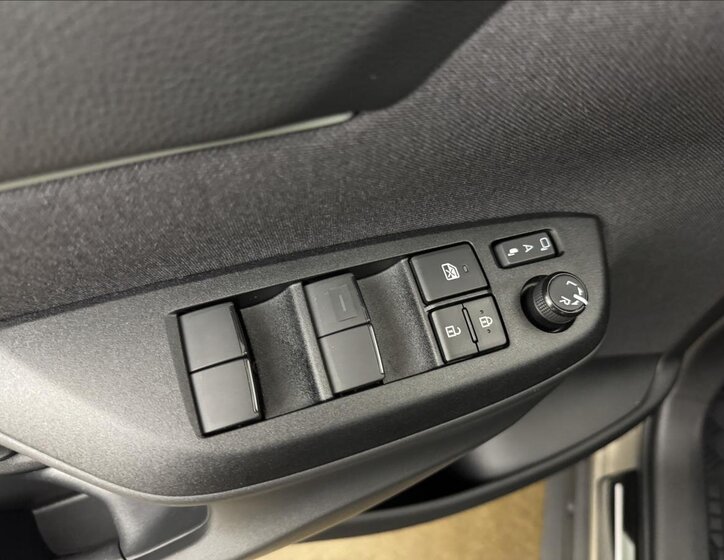 Toyota Yaris Cross SUV 1,5 l 96 kw