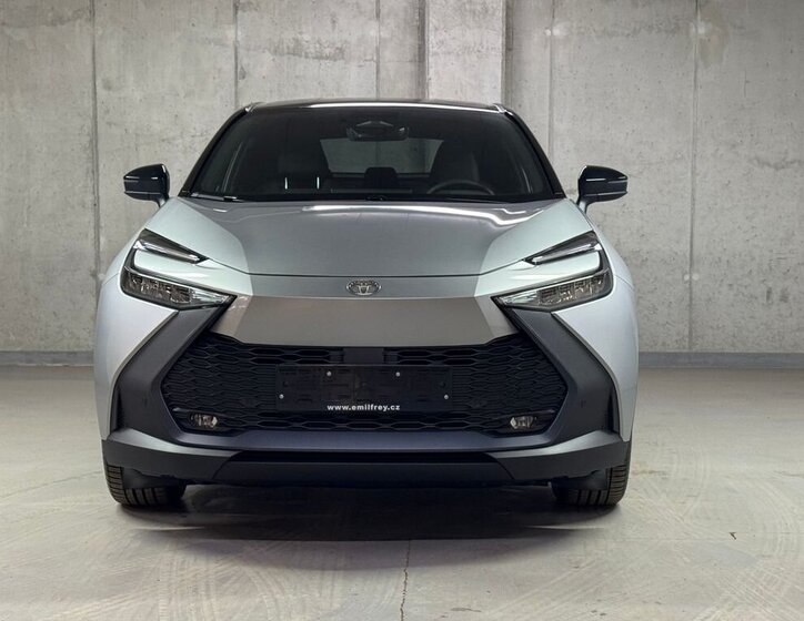 Toyota C-HR Hatchback 1,8 l 90 kw