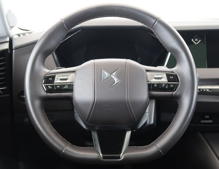 DS Automobiles DS4 Hatchback 1,6 l 132 kw