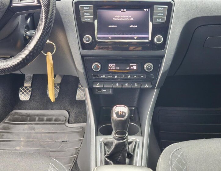 Škoda Rapid Hatchback 999,0 81 kw