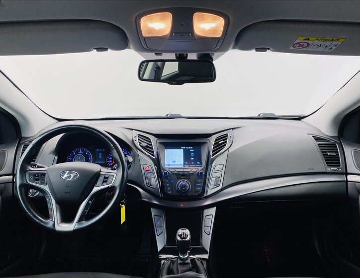 Hyundai i40 Kombi 1,6 l 100 kw