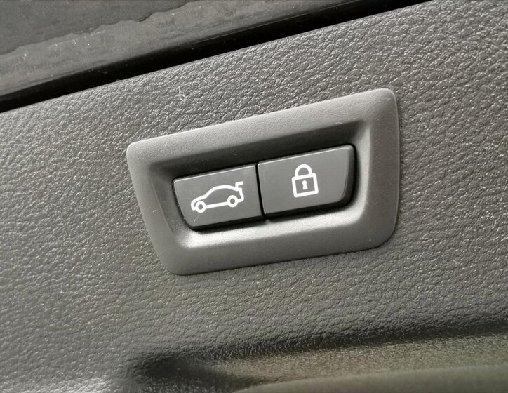 BMW X6 SUV / Terénní 3,0 l 190 kw