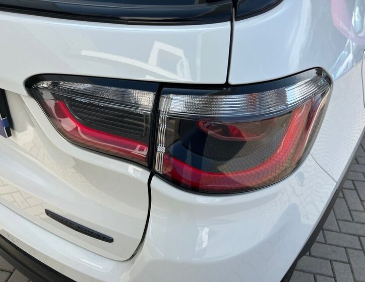 Jeep Compass SUV / Terénní 1,3 l 96 kw