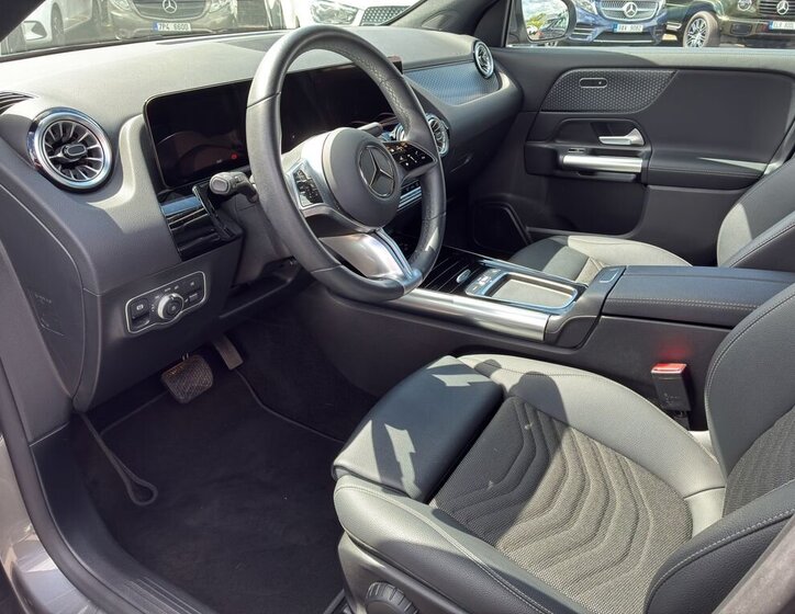 Mercedes-Benz GLA SUV / Terénní 2,0 l 110 kw