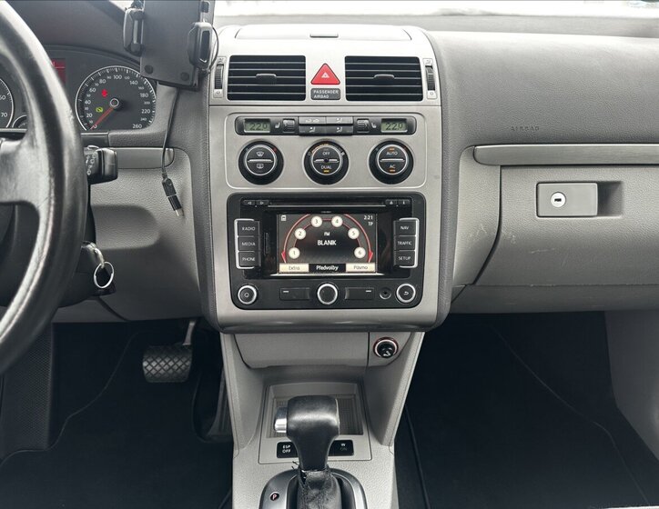 Volkswagen Touran Kombi 1,4 l 103 kw