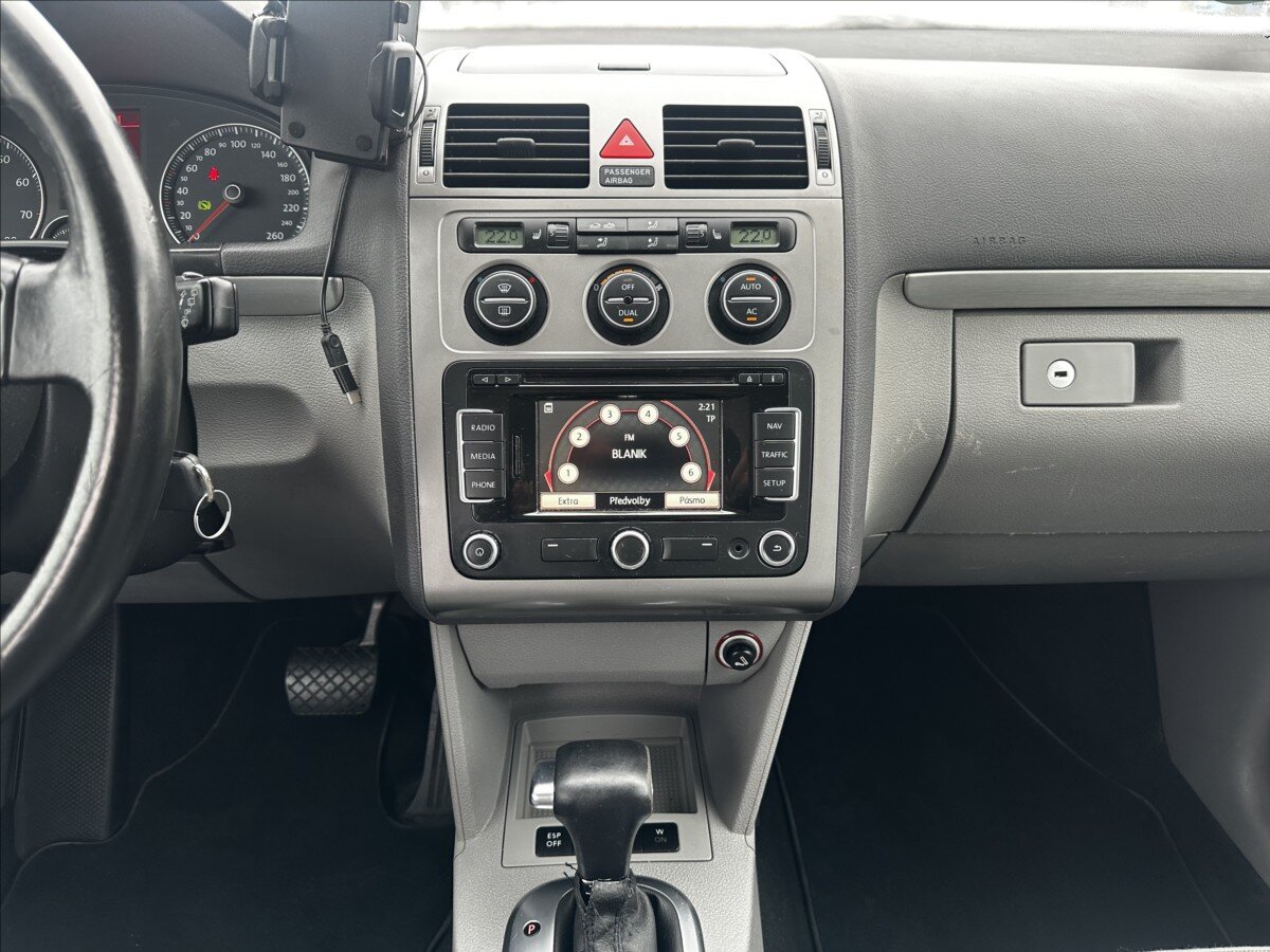 Volkswagen Touran Kombi 1,4 l 103 kw