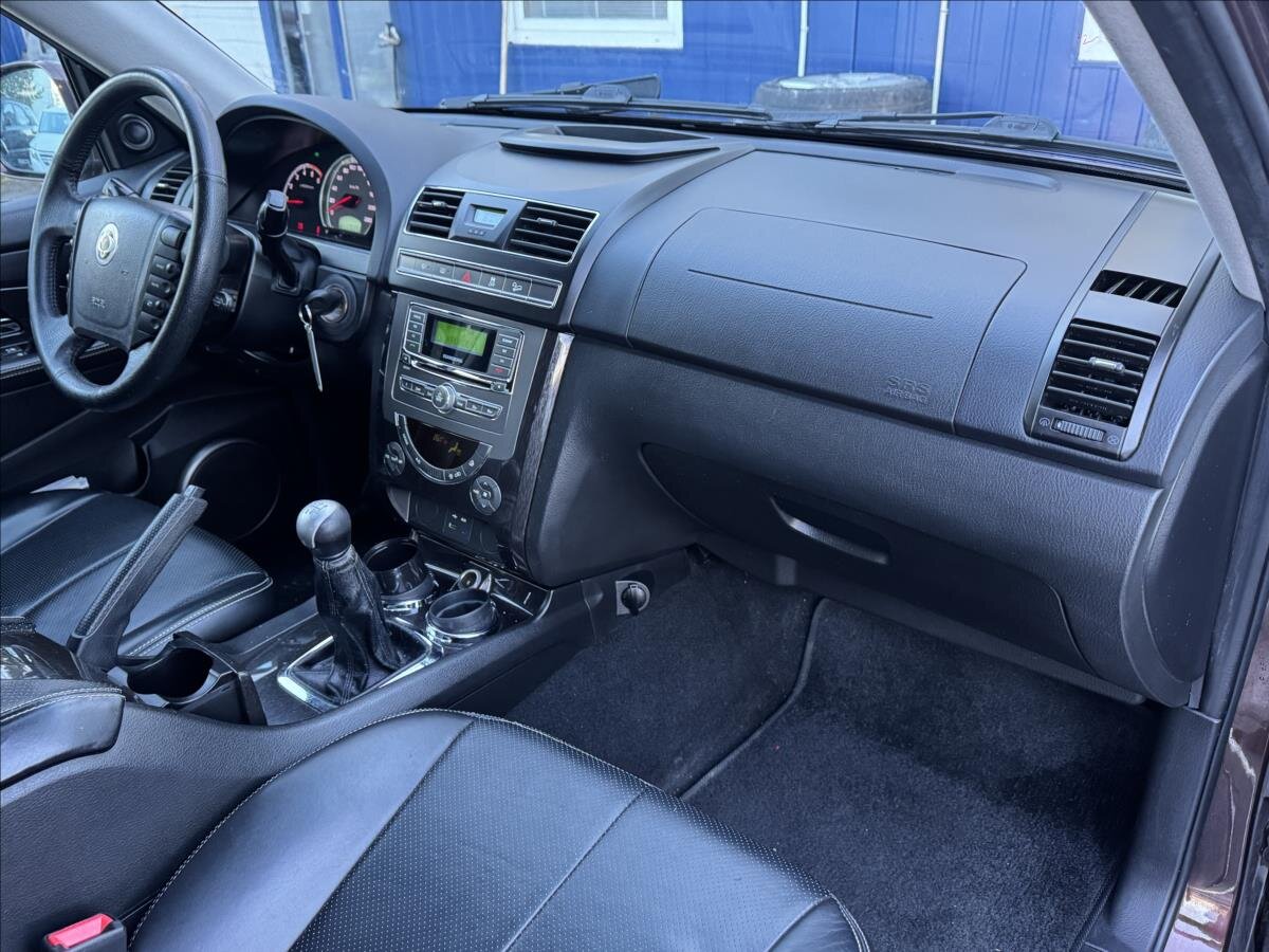 SsangYong Rexton SUV 2,0 l 114 kw