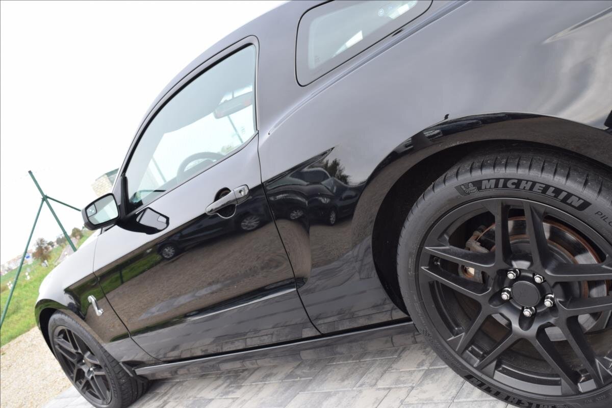 Ford Mustang Kupé 5,8 l 485 kw