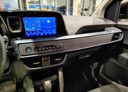 Ford Tourneo Courier 25