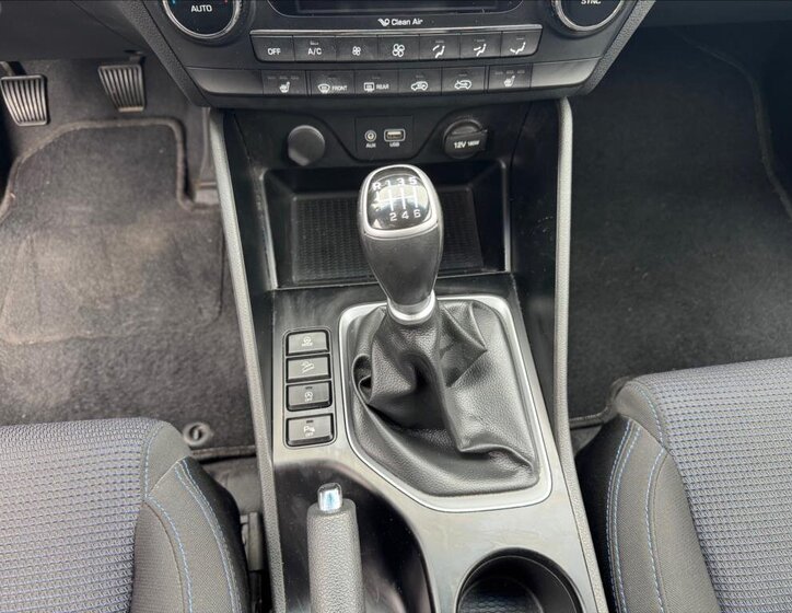 Hyundai Tucson SUV / Terénní 1,6 l 97 kw