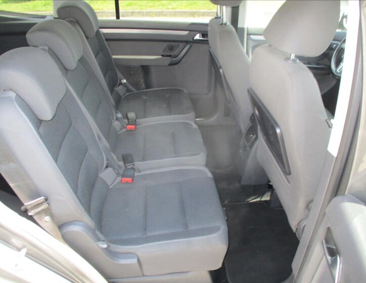 Volkswagen Touran 10