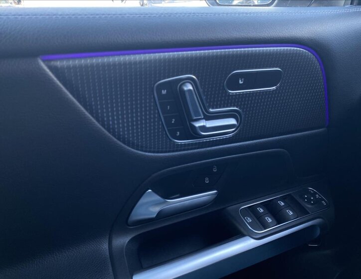 Mercedes-Benz GLB SUV / Terénní 2,0 l 110 kw