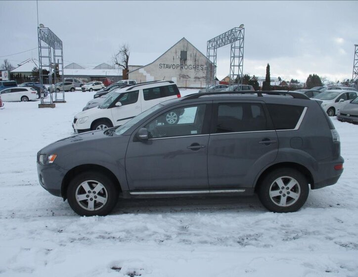 Mitsubishi Outlander SUV 2,2 l 115 kw