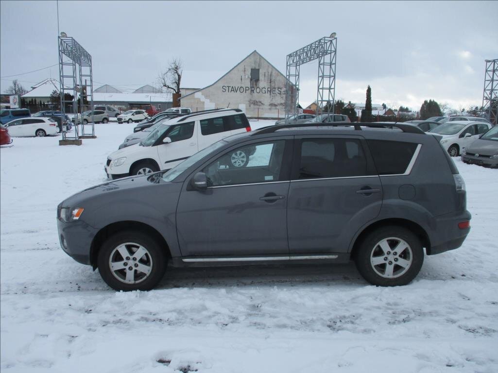 Mitsubishi Outlander SUV 2,2 l 115 kw