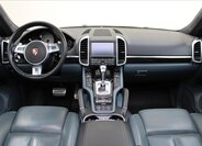 Porsche Cayenne SUV / Terénní 4,8 l 294 kw