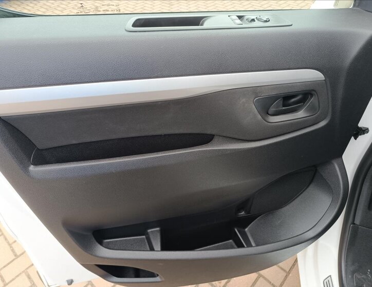 Opel Vivaro MPV 2,0 l 106 kw