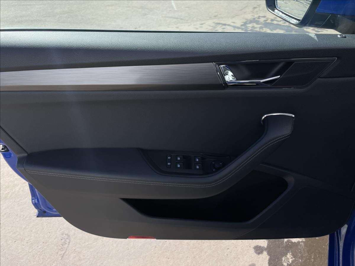 Škoda Superb Liftback 1,5 l 110 kw