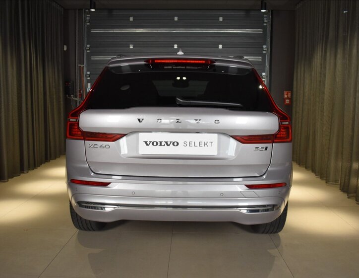 Volvo XC60 SUV / Terénní 2,0 l 184 kw