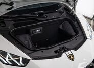 Lamborghini Huracán 16