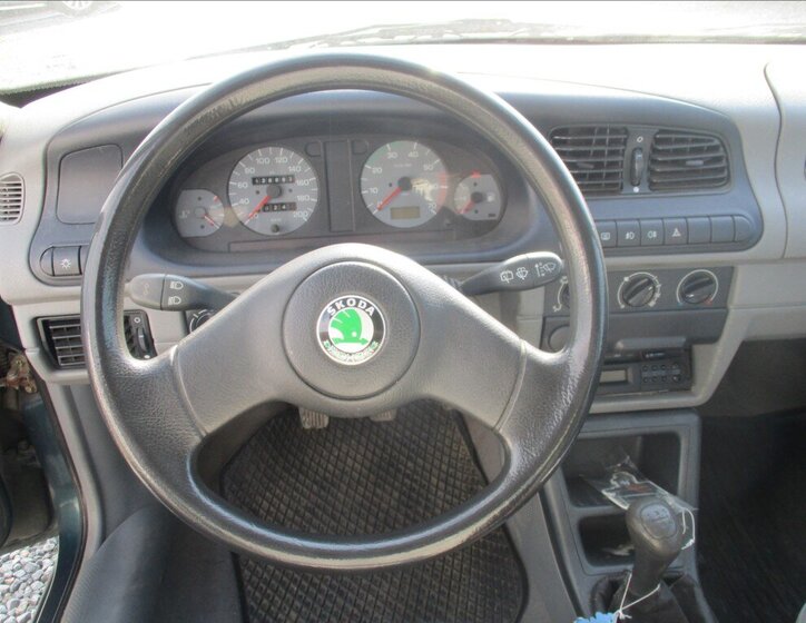 Škoda Felicia Hatchback 1,3 l 50 kw