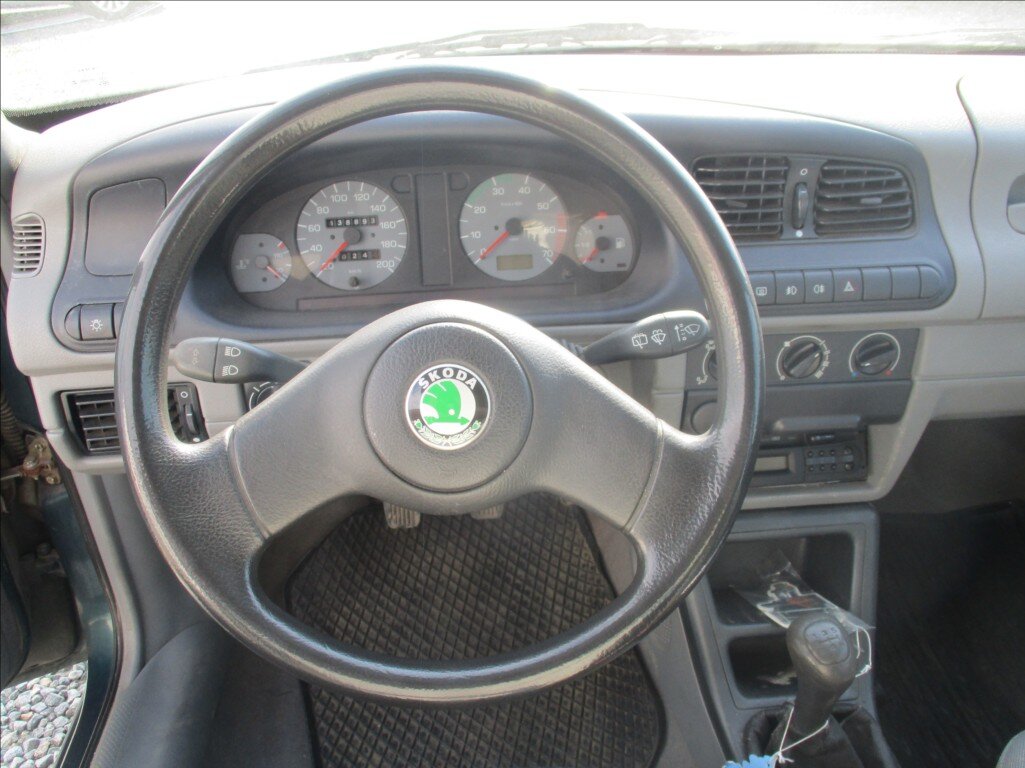 Škoda Felicia Hatchback 1,3 l 50 kw