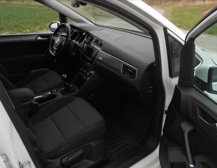 Volkswagen Touran Kombi 2,0 l 110 kw