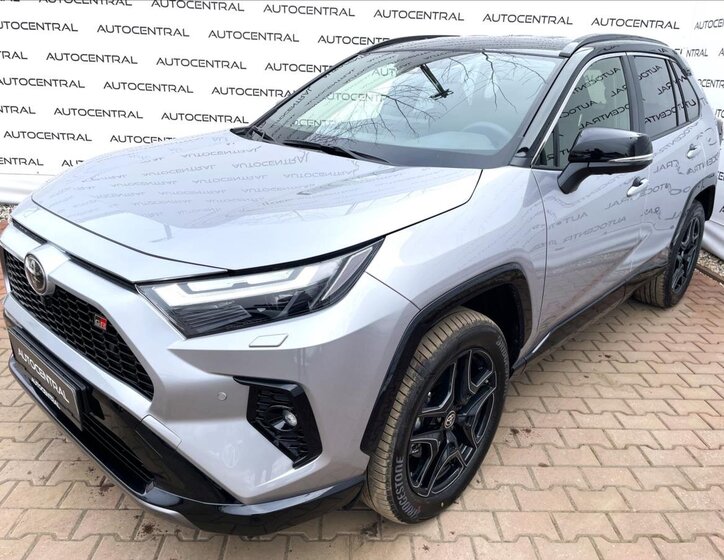 Toyota RAV4 SUV 2,5 l 219 kw