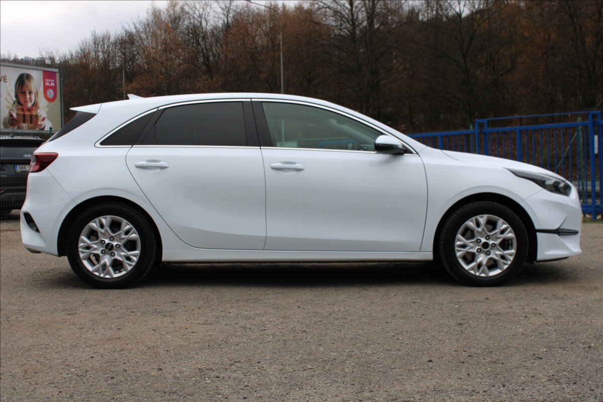 KIA Ceed Hatchback 1,5 l 117 kw