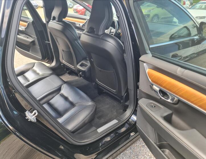 Volvo V90 20