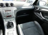 Ford S-MAX MPV 2,0 l 107 kw