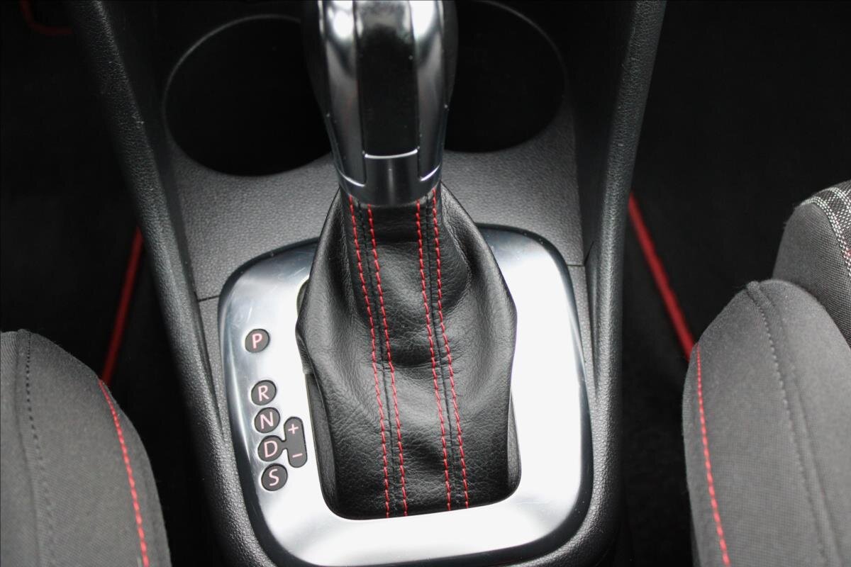 Volkswagen Polo Hatchback 1,4 l 132 kw