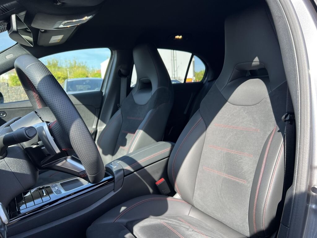 Mercedes-Benz Třídy A Hatchback 1,3 l 120 kw